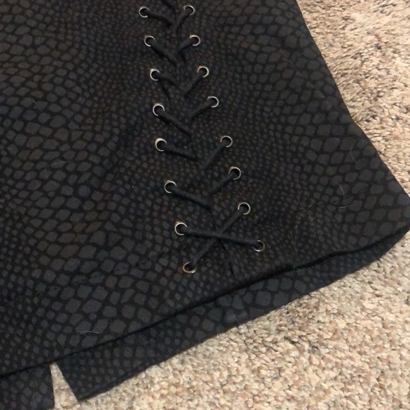 Zara snake pattern skirt - Picture 3 of 7